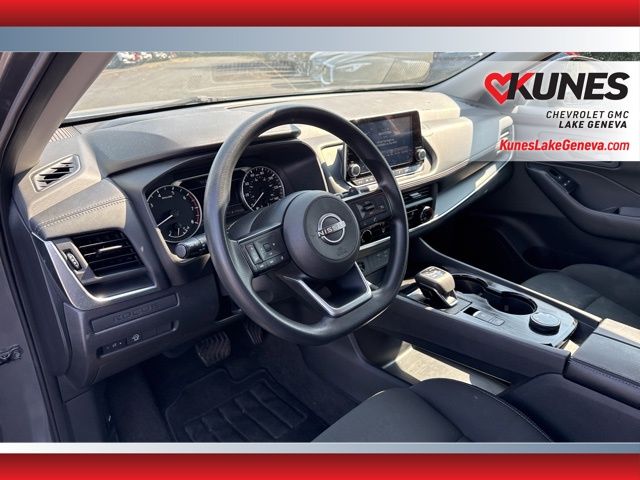 2024 Nissan Rogue S Image 12 of 31