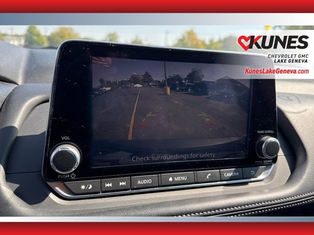 2024 Nissan Rogue S Image 17 of 31