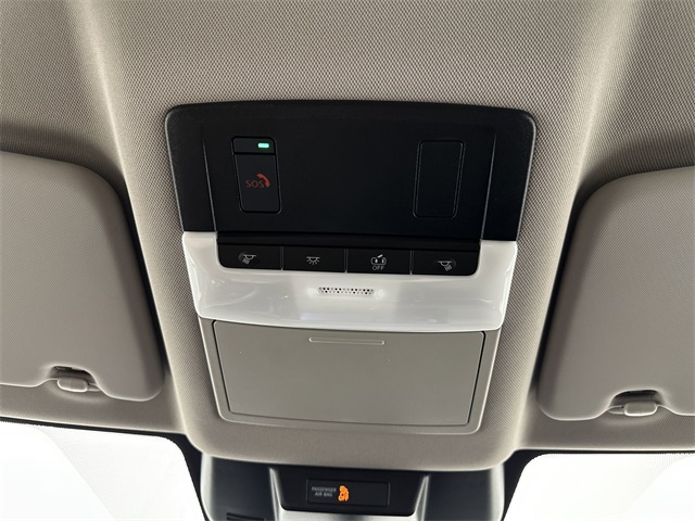 Vehicle image 25 of 41