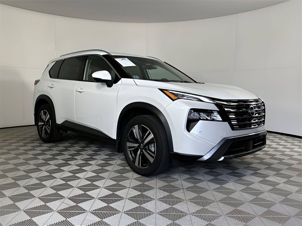 Vehicle image 37 of 41