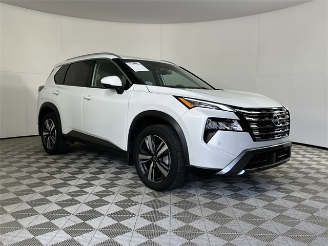 Vehicle image 4 of 41