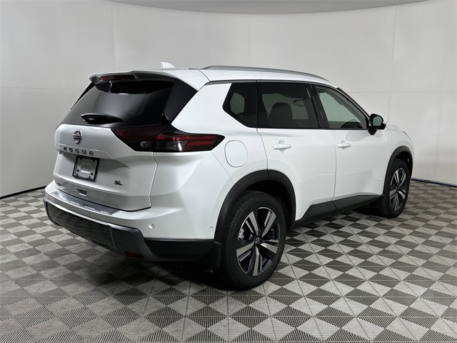 Vehicle image 5 of 41