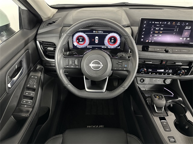 Vehicle image 12 of 41