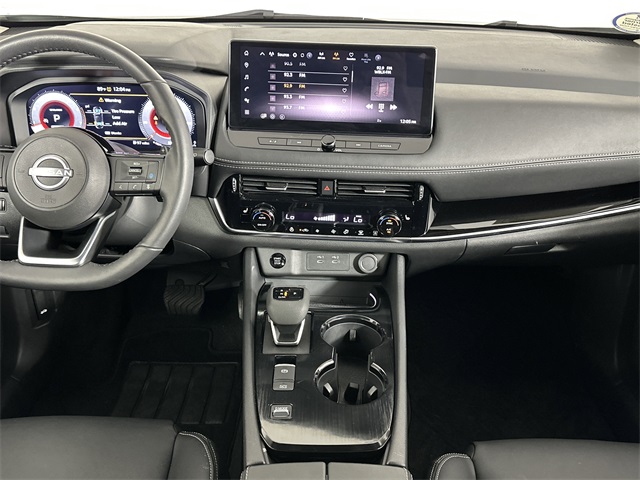 Vehicle image 13 of 41