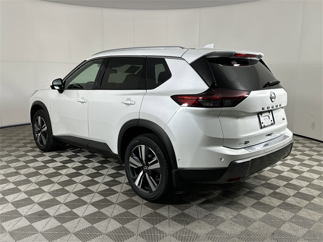 Vehicle image 7 of 41