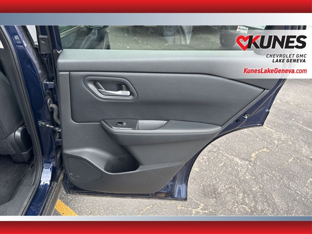 Vehicle image 29 of 53
