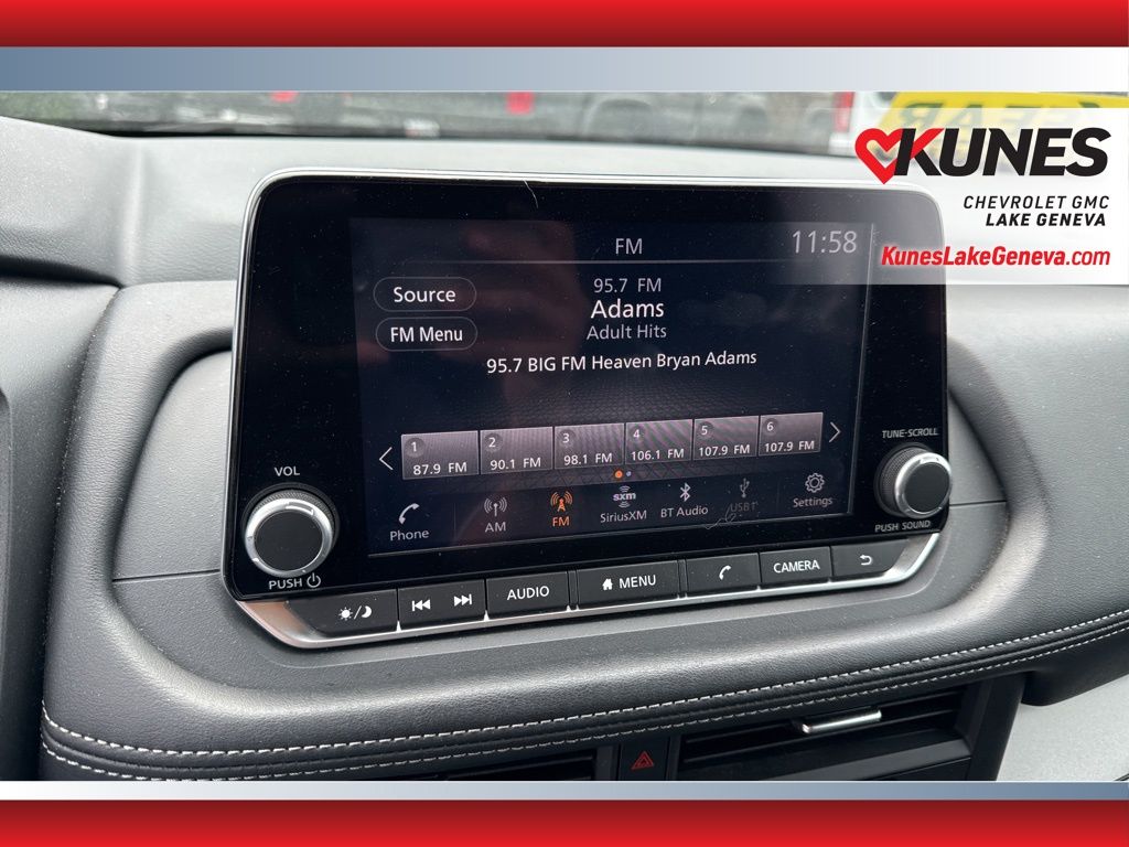 Vehicle image 21 of 53