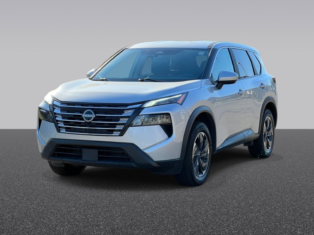 2024 Nissan Rogue SV Image 2 of 38
