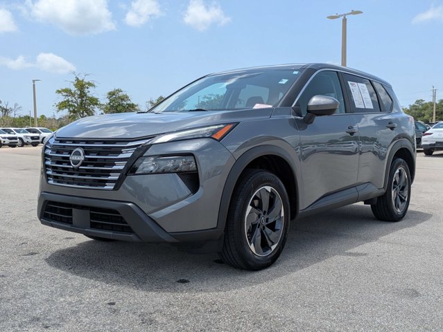 2024 Nissan Rogue SV Image 1 of 35