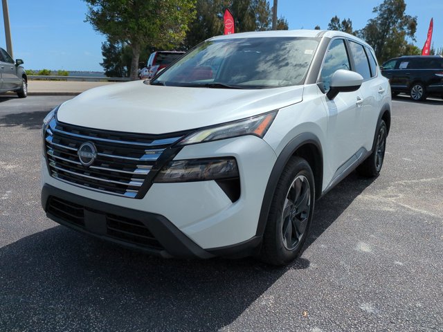 2024 Nissan Rogue SV Image 1 of 27