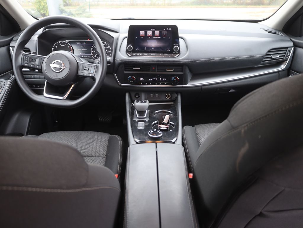 2024 Nissan Rogue SV Image 20 of 39