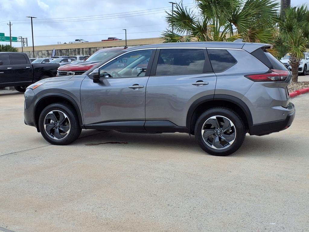 Vehicle image 8 of 31