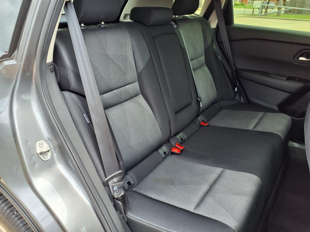 Vehicle image 16 of 31