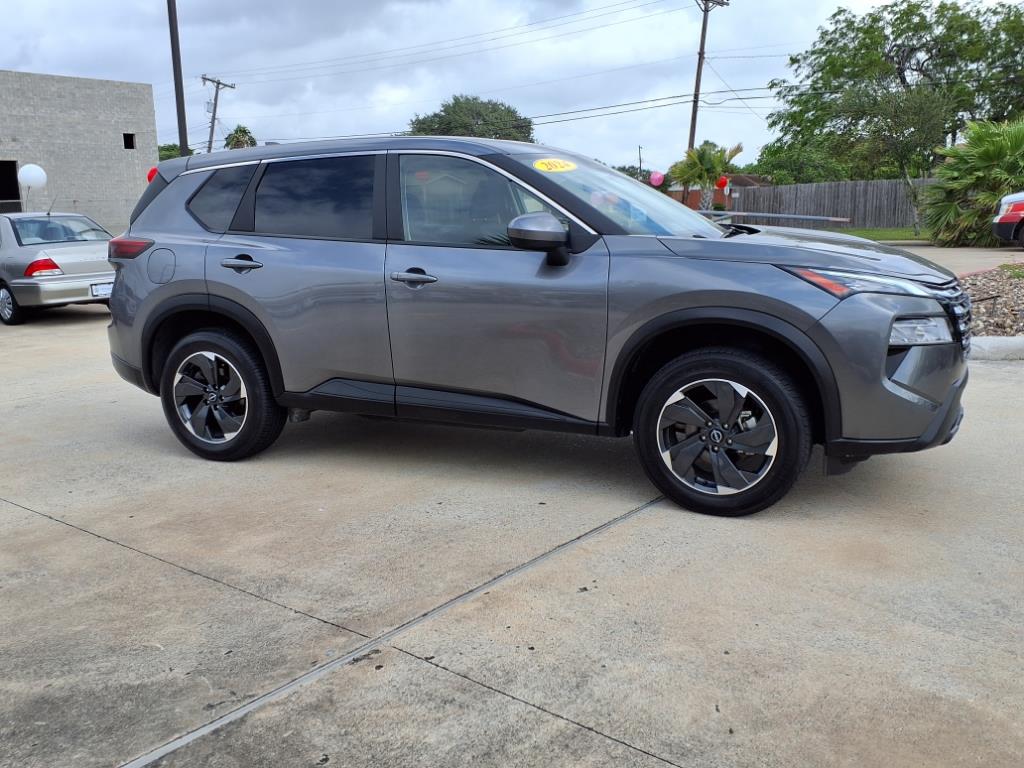 Vehicle image 5 of 31