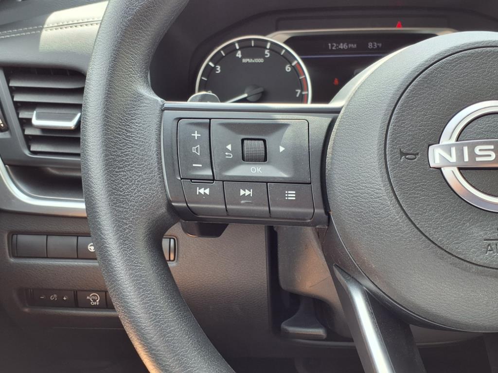 Vehicle image 27 of 31