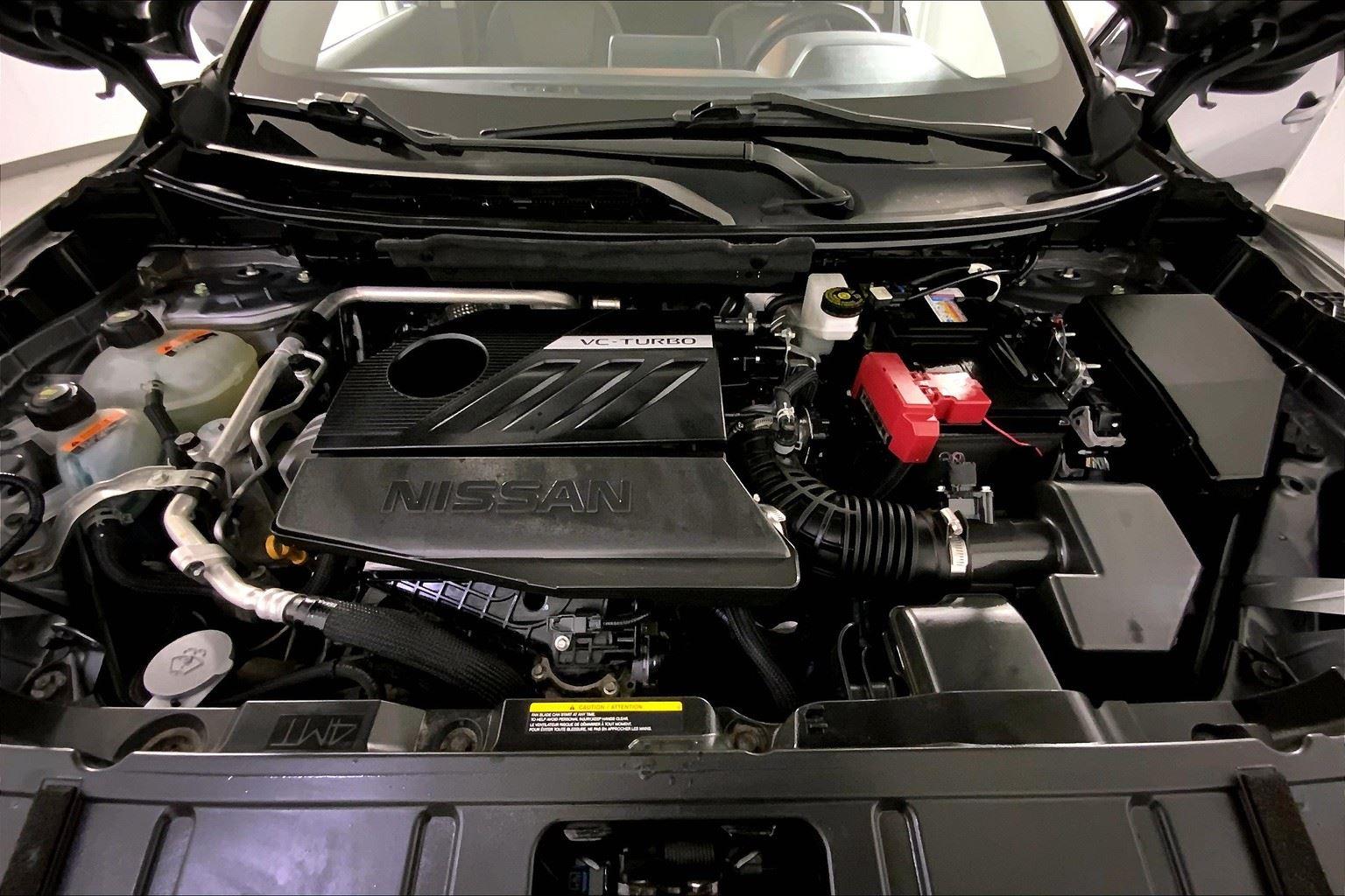 2024 Nissan Rogue SV Image 7 of 32