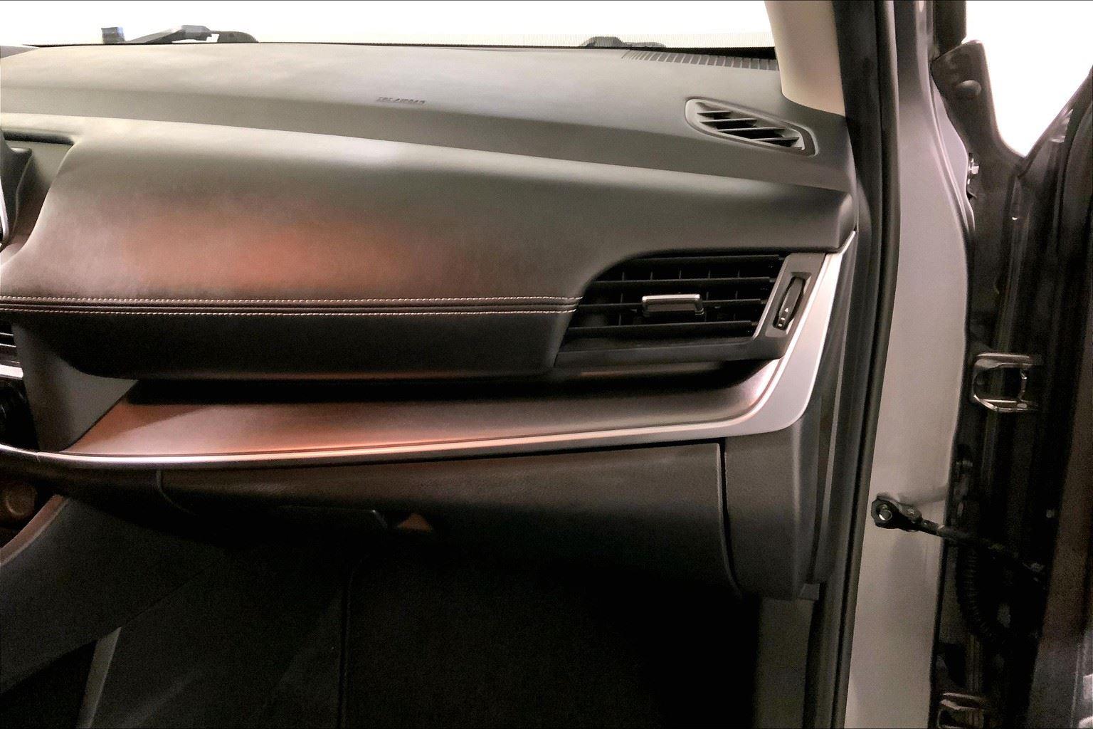 2024 Nissan Rogue SV Image 25 of 32