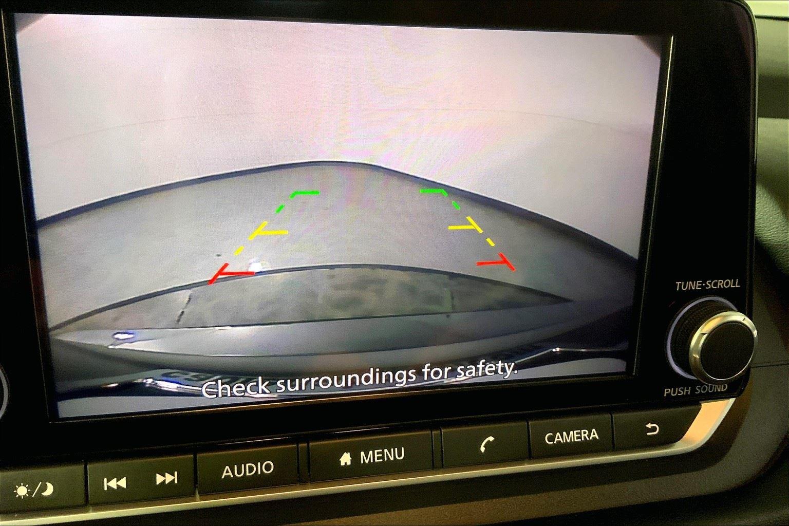 2024 Nissan Rogue SV Image 21 of 32