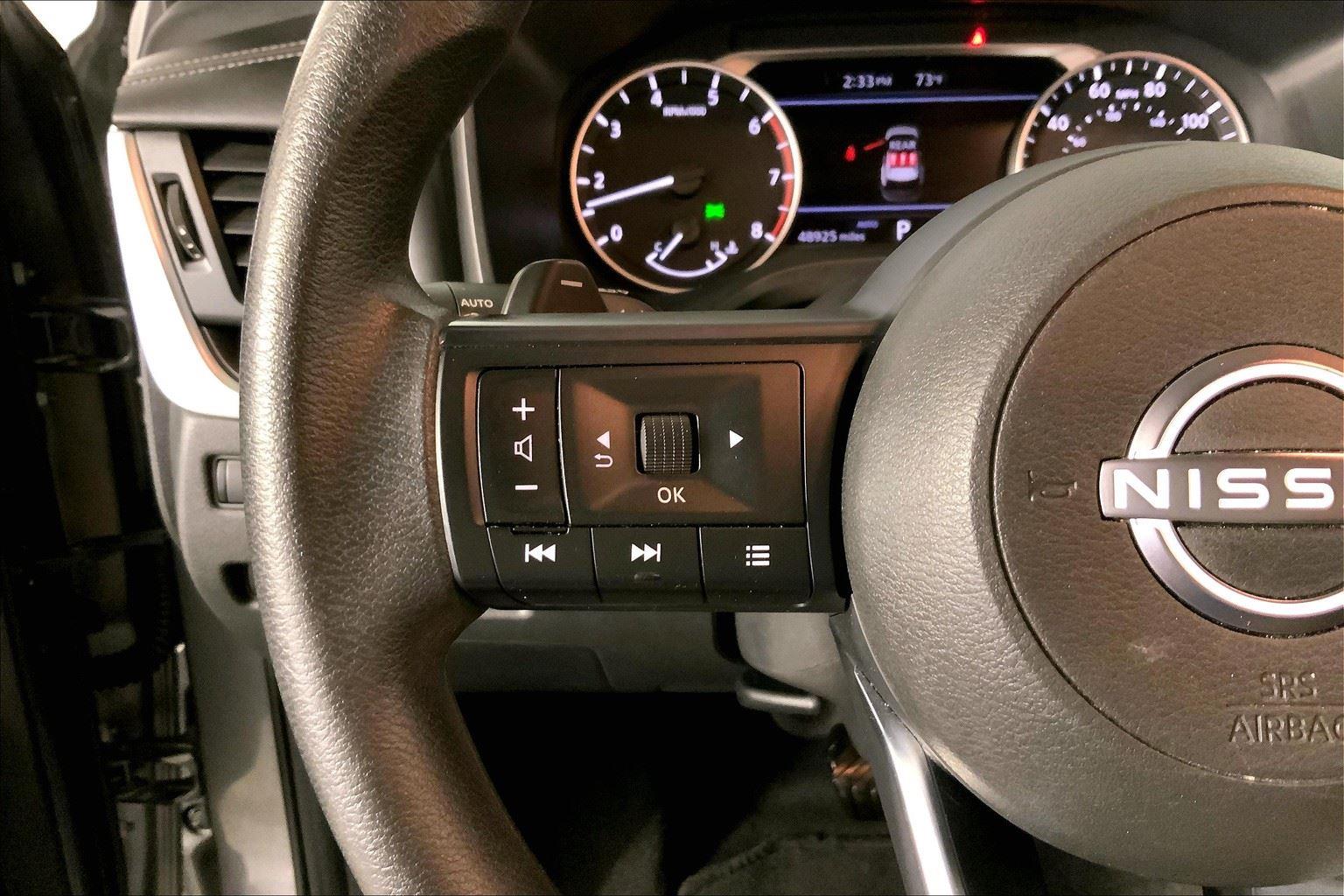 2024 Nissan Rogue SV Image 18 of 32