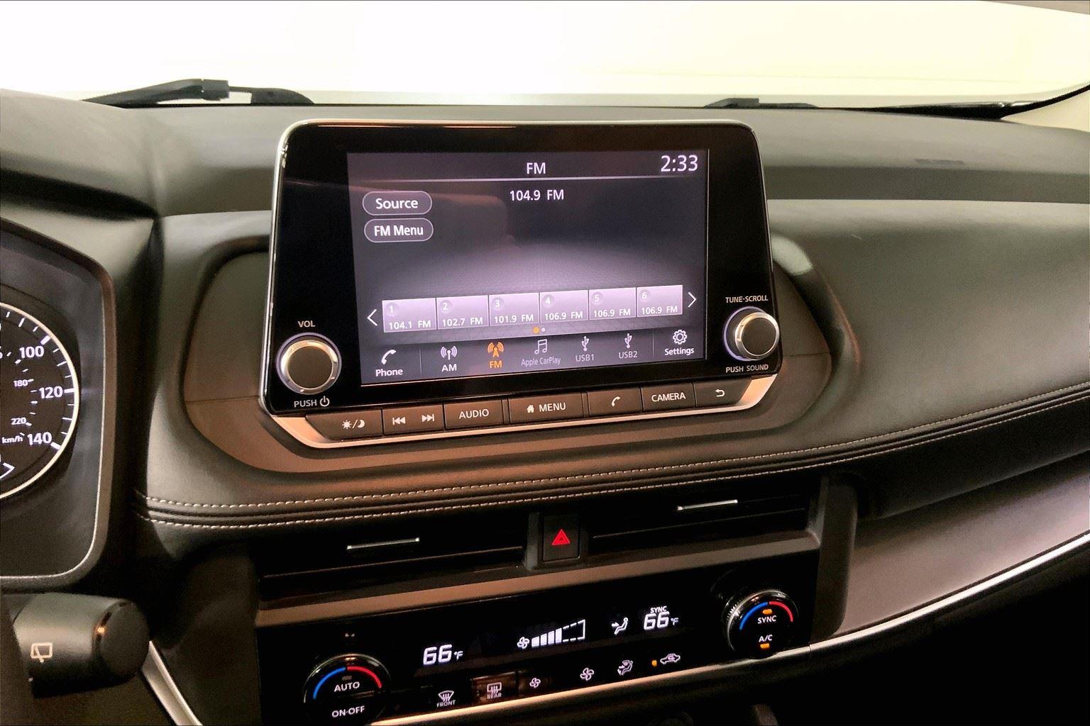 2024 Nissan Rogue SV Image 20 of 32