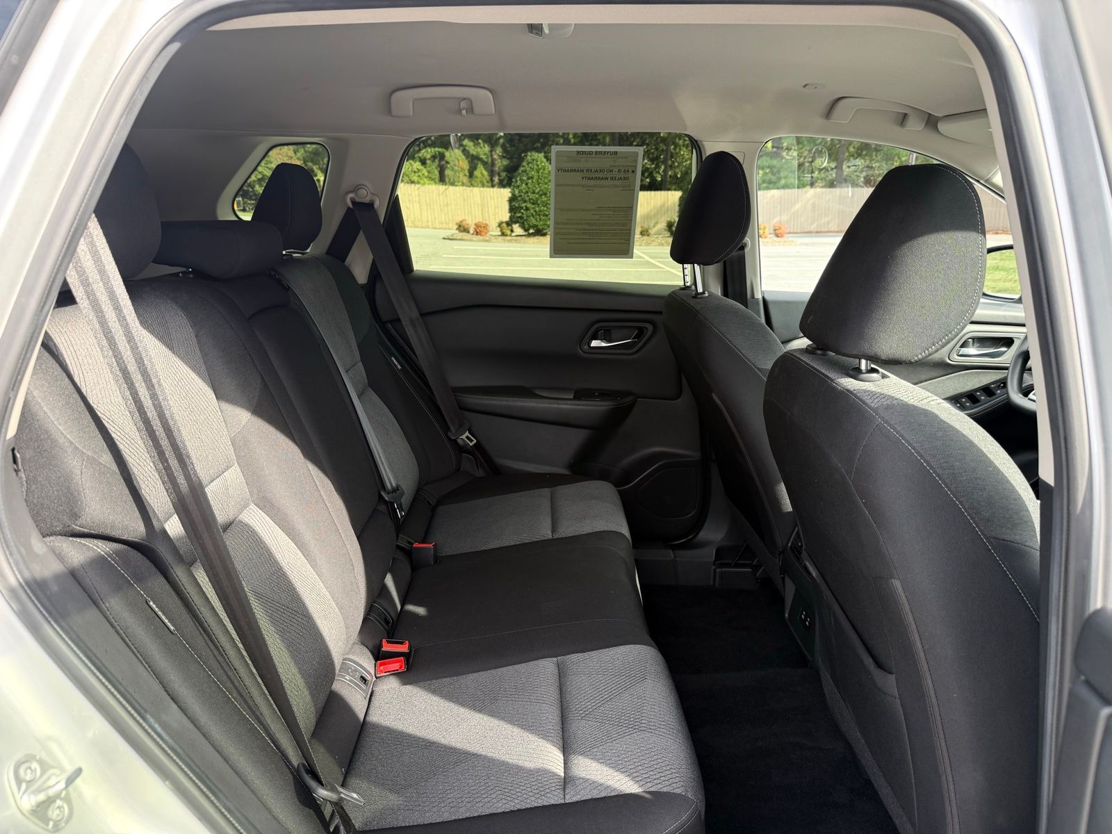 2024 Nissan Rogue SV Image 14 of 33