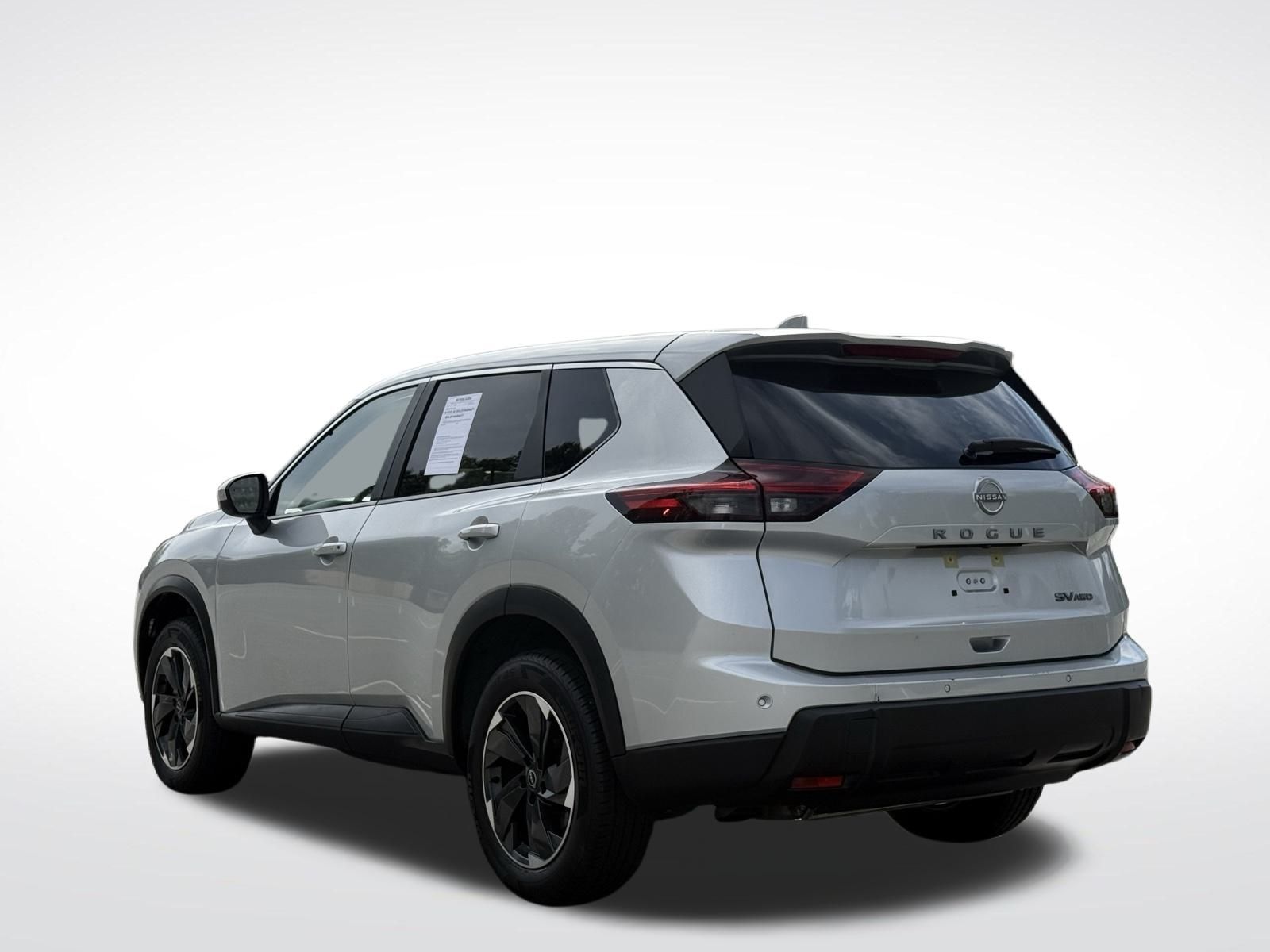 2024 Nissan Rogue SV Image 8 of 33