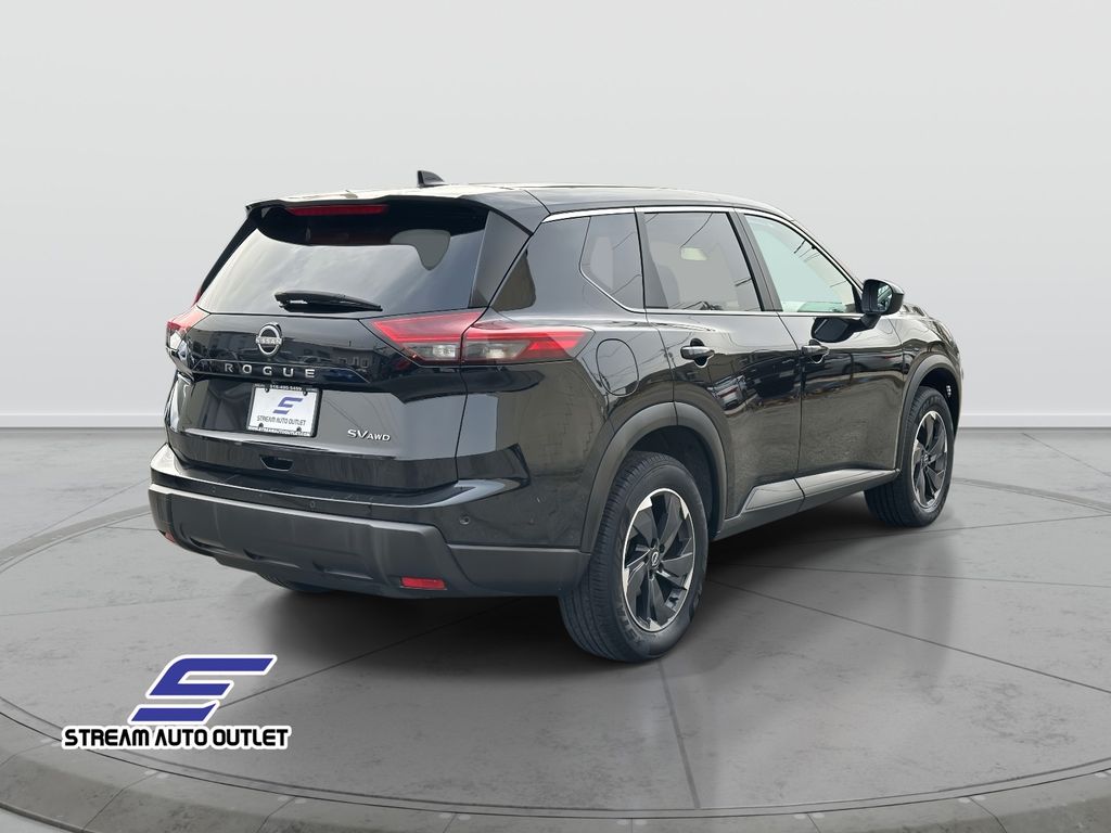 2024 Nissan Rogue SV Image 5 of 36