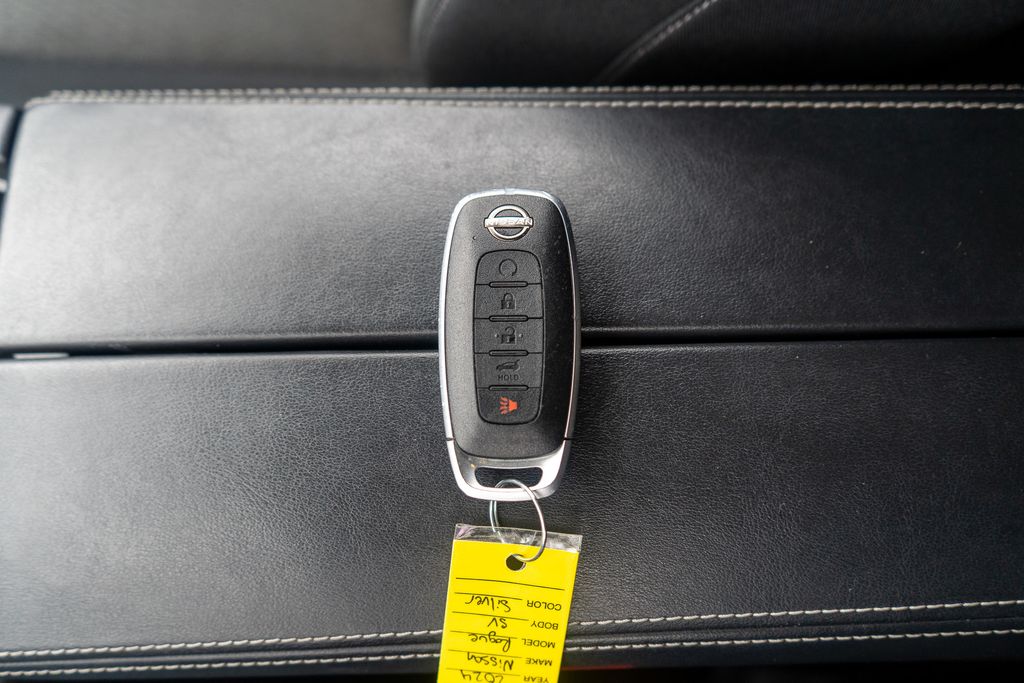 2024 Nissan Rogue SV Image 26 of 37