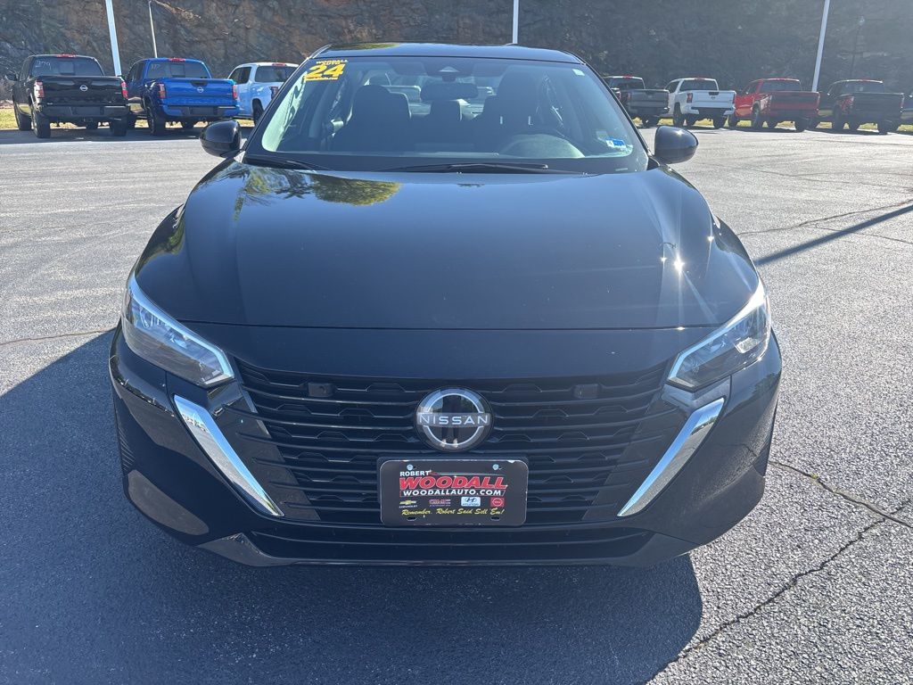 2024 Nissan Sentra S Image 2 of 19