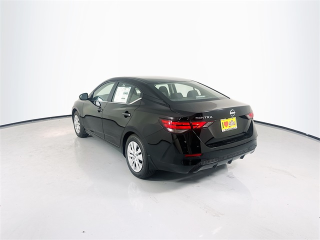 Vehicle image 7 of 27