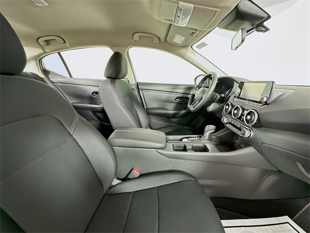Vehicle image 26 of 27