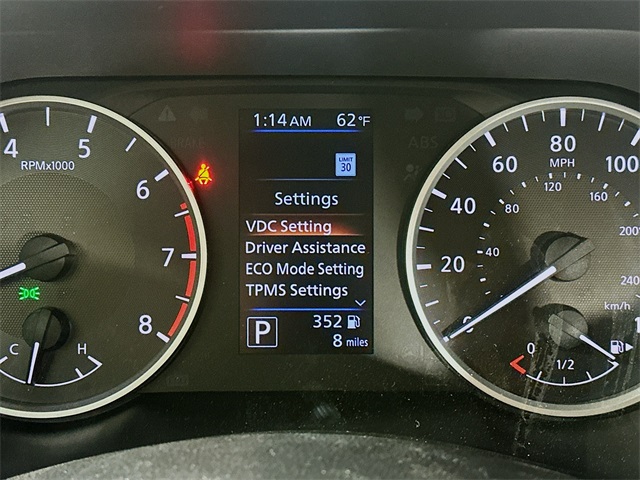 Vehicle image 11 of 27