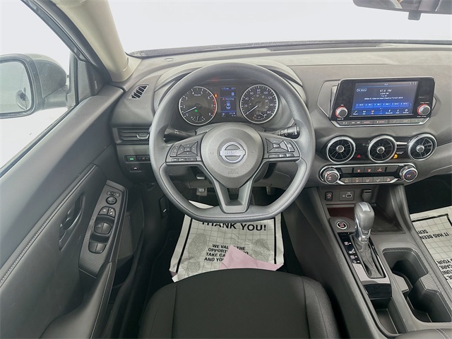 Vehicle image 22 of 27