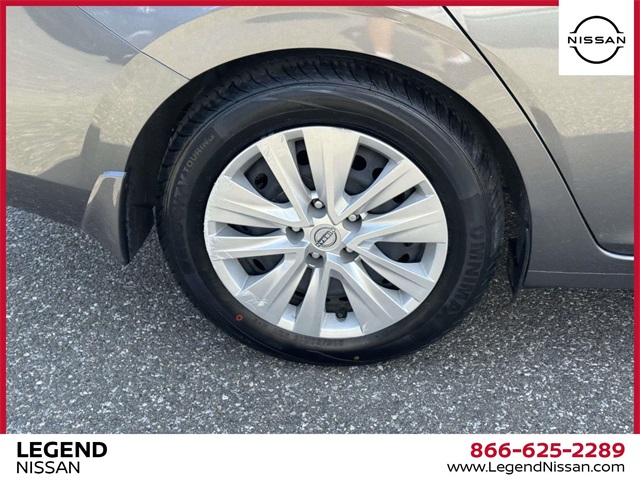 2024 Nissan Sentra S Image 8 of 31