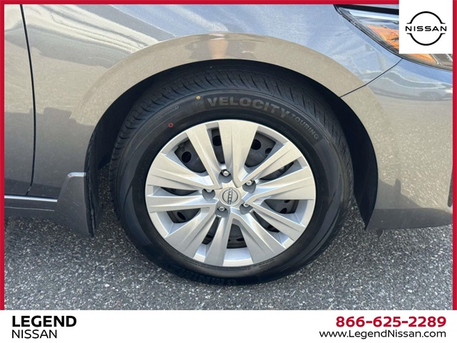 2024 Nissan Sentra S Image 7 of 31