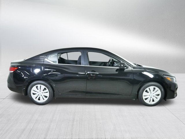 Vehicle image 4 of 33