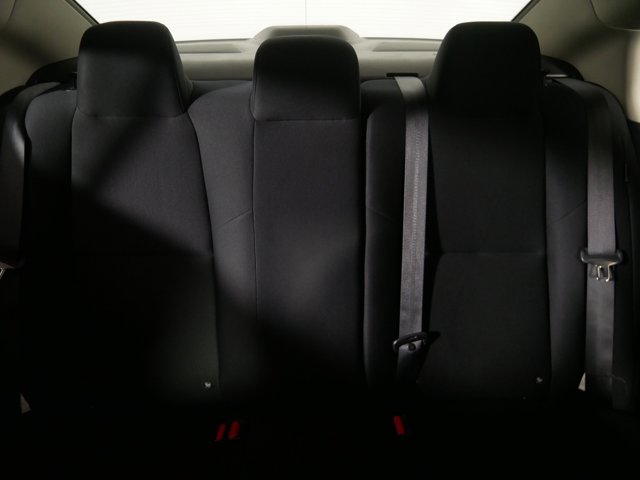 Vehicle image 13 of 33
