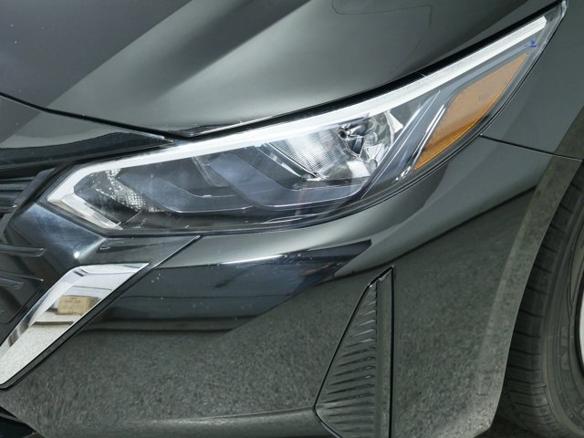 Vehicle image 16 of 33