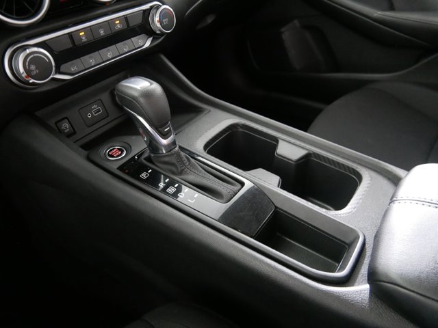 Vehicle image 24 of 33
