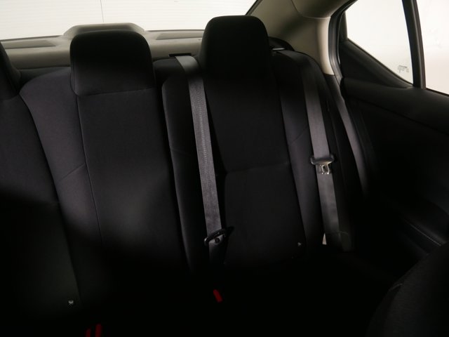 Vehicle image 14 of 33