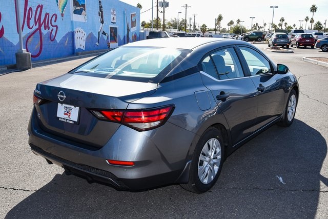Vehicle image 6 of 37