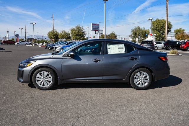 Vehicle image 9 of 37