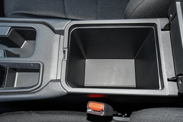 Vehicle image 35 of 37