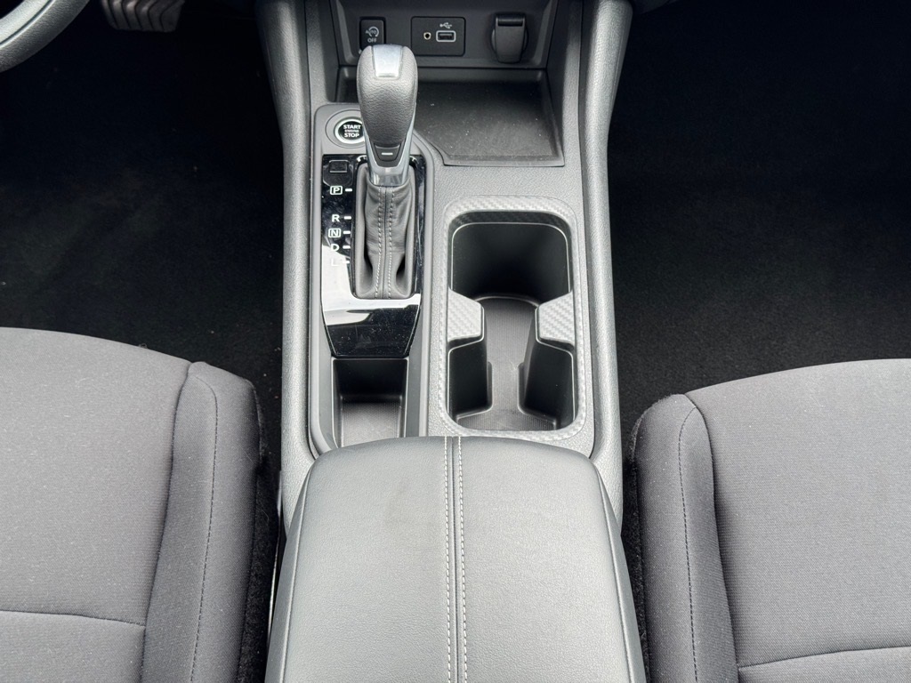 Vehicle image 21 of 22