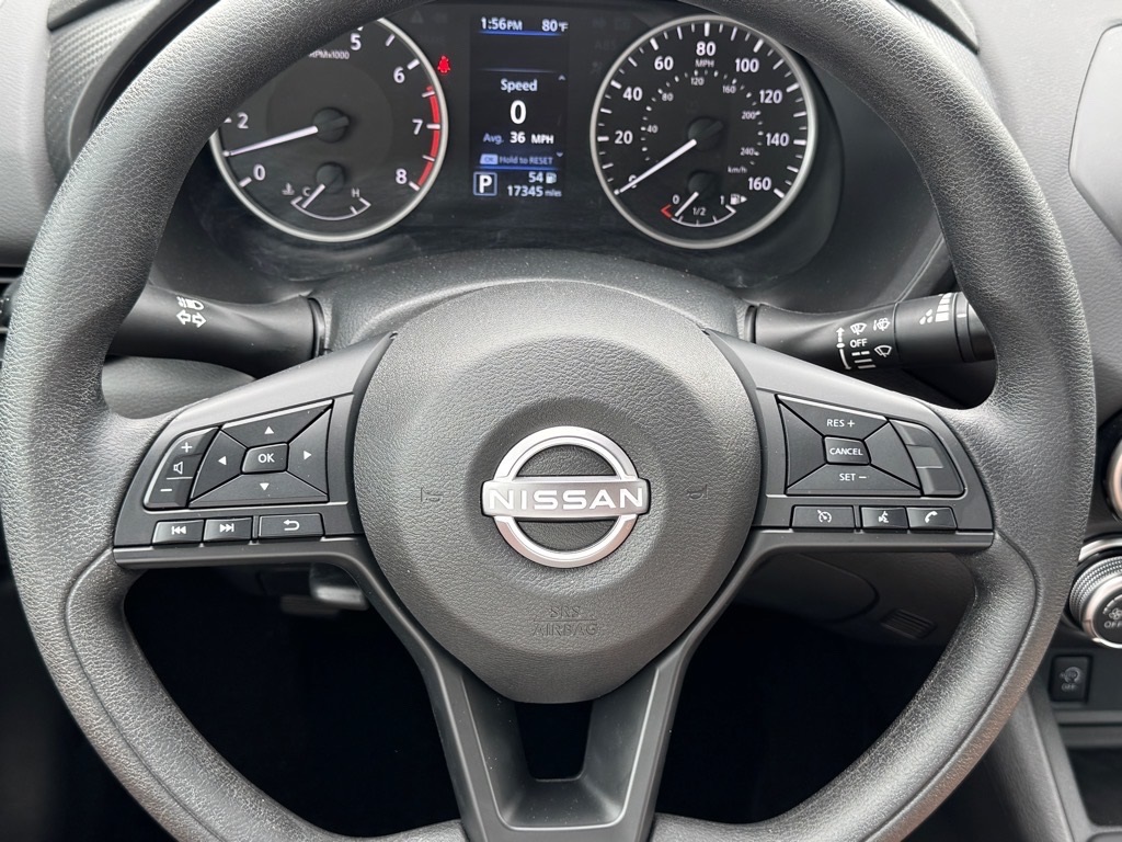 Vehicle image 17 of 22