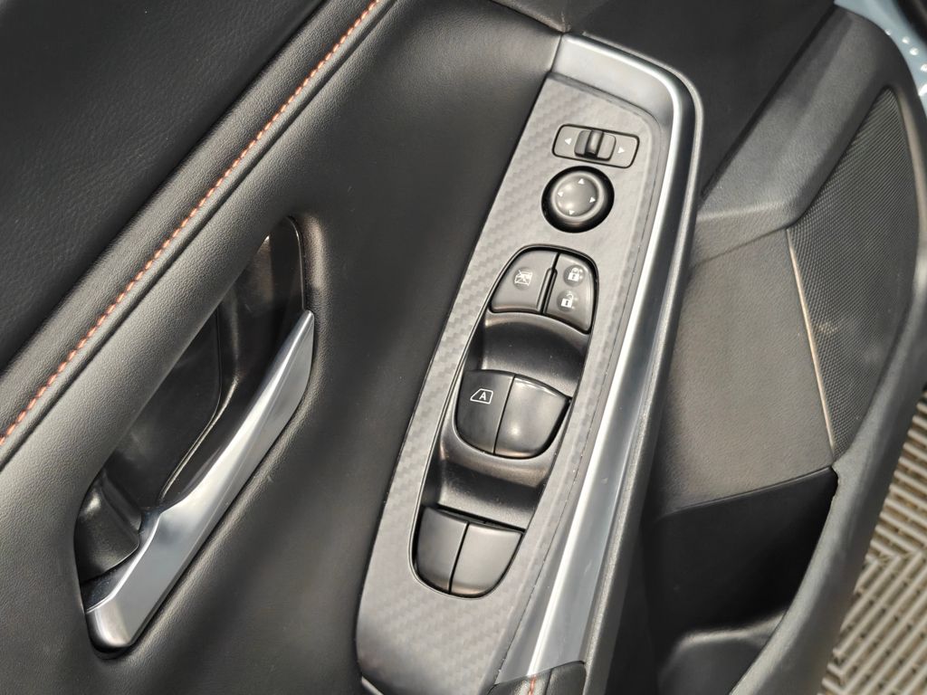Vehicle image 42 of 52