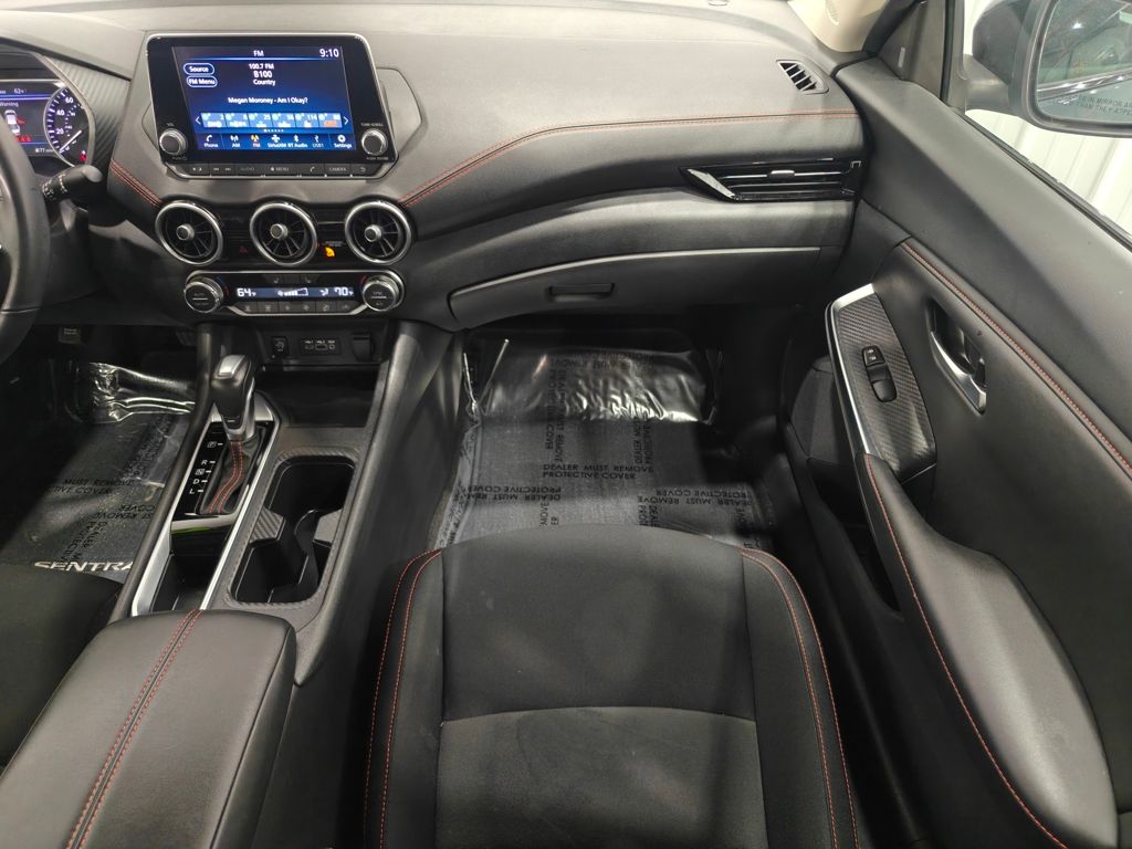 Vehicle image 24 of 52