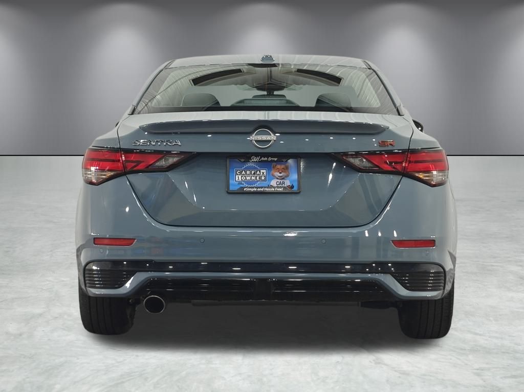 Vehicle image 5 of 52