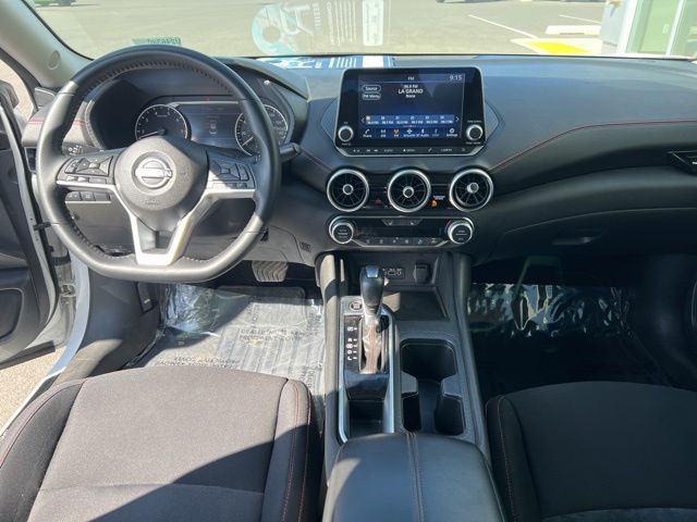 Vehicle image 6 of 19