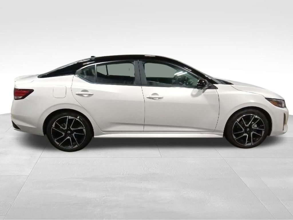 Vehicle image 5 of 55